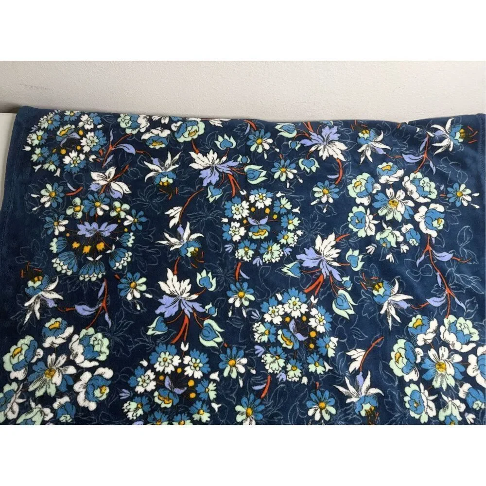 Vera Bradley Fleece Floral Print Throw Blanket 80